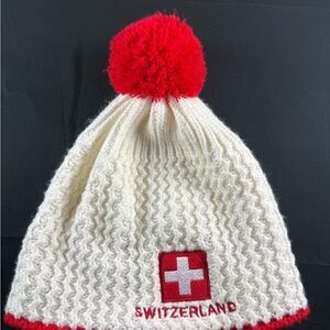 Splash White Knit Hat with Red Pom-Pom (A278)